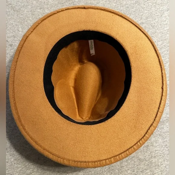 Women’s Charlotte Russe Fedora w Black Leather & Gold Metal Band, Camel, 7”x8” - Picture 5 of 6